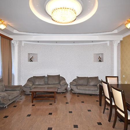 Armenak Apartment 5-Комнатная Erevan Exterior foto