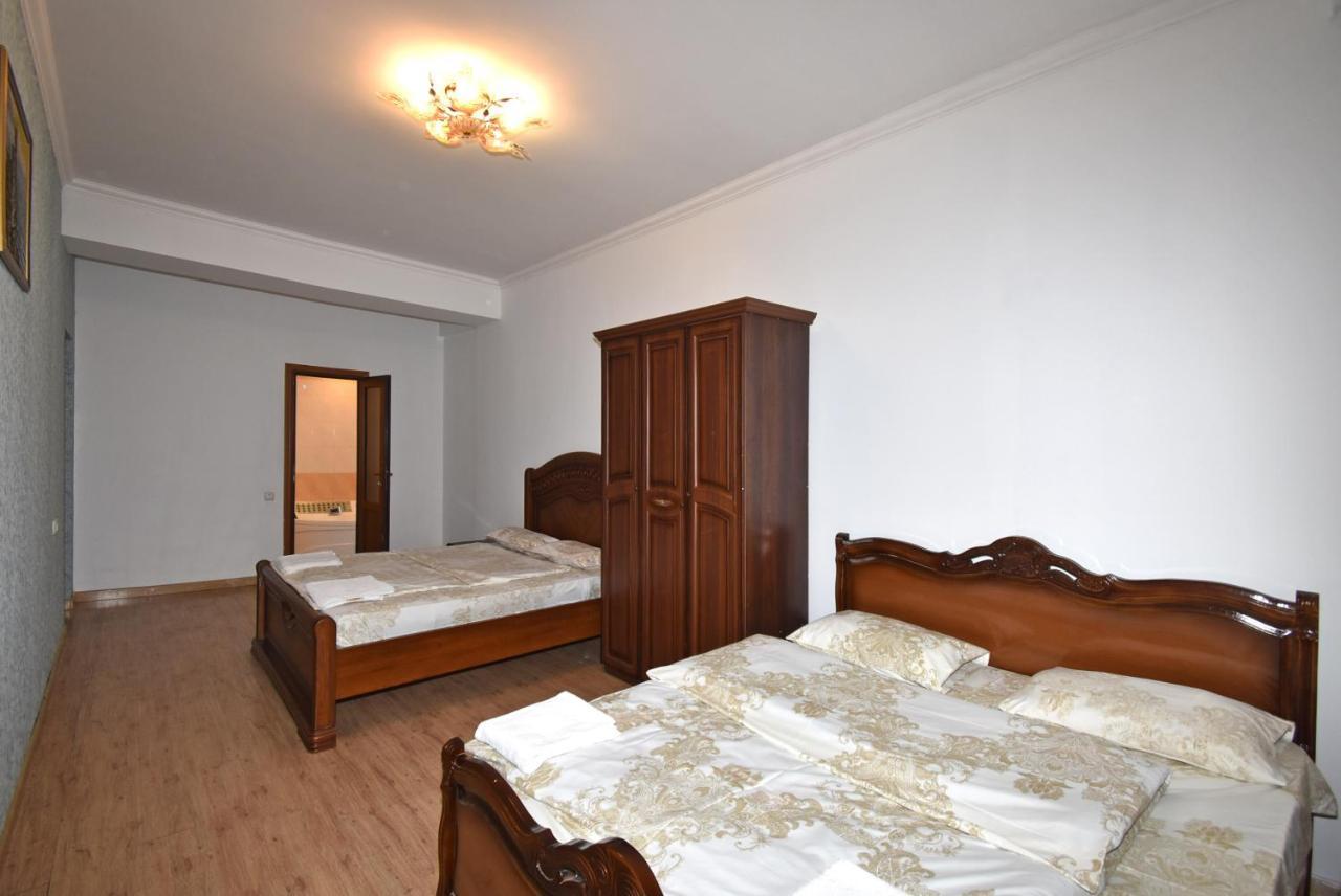 Armenak Apartment 5-Комнатная Erevan Exterior foto