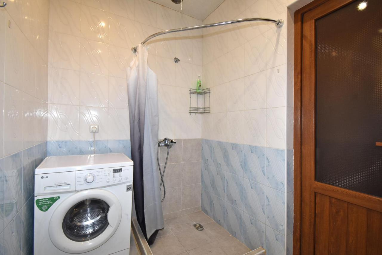 Armenak Apartment 5-Комнатная Erevan Exterior foto