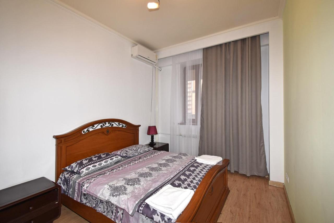 Armenak Apartment 5-Комнатная Erevan Exterior foto